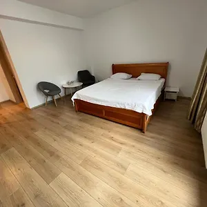 Apartament Natatiei, Bucureşti